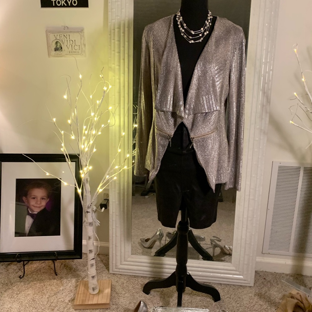 FRANK LYMAN DESIGN FROM CANADA Sz 4